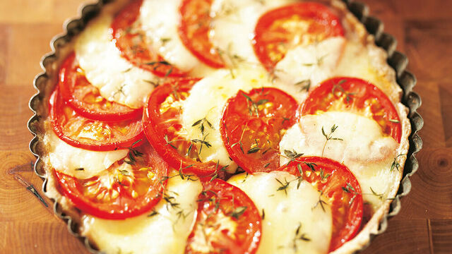 Tomaten-Mozzarella-Tarte mit Thymian