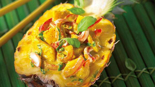 Ananas-Paprika-Curry in Kokosmilch