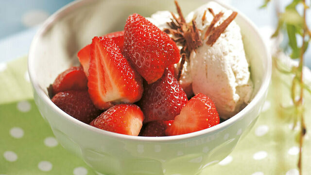 Erdbeeren mit Vanillesahne