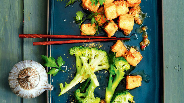 Tofu mit Ingwer und Brokkoli